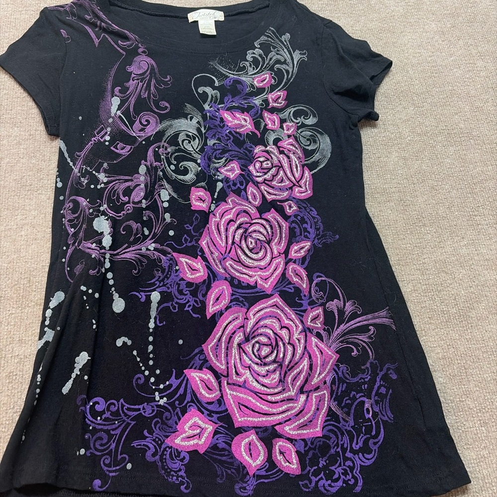 Black Women’s Floral Graphic Tee with Pink & Purple Roses 0764